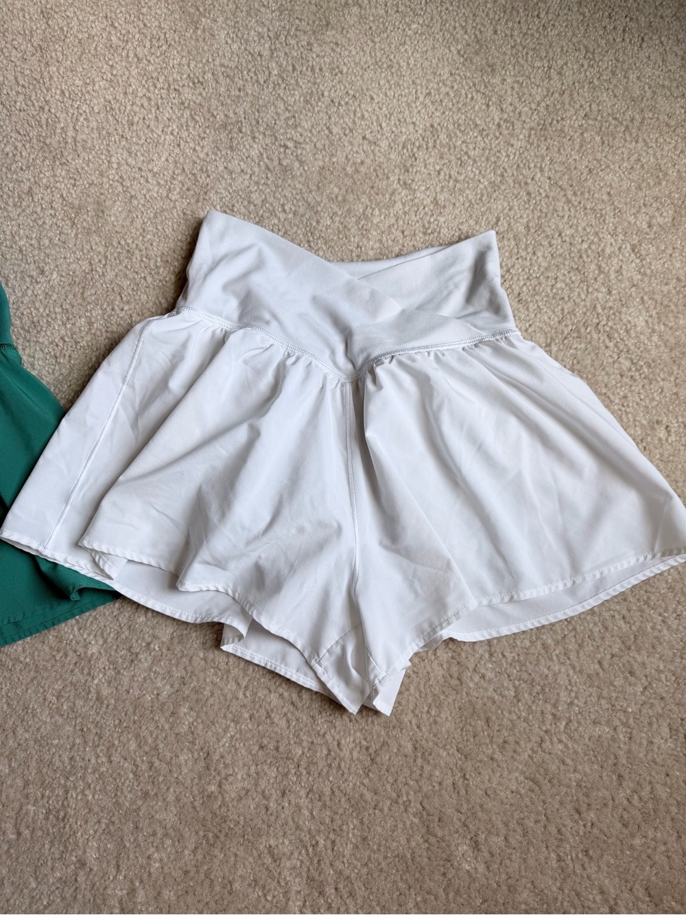 Offline shorts — Emerald Green & White XS - Picture 3 of 5